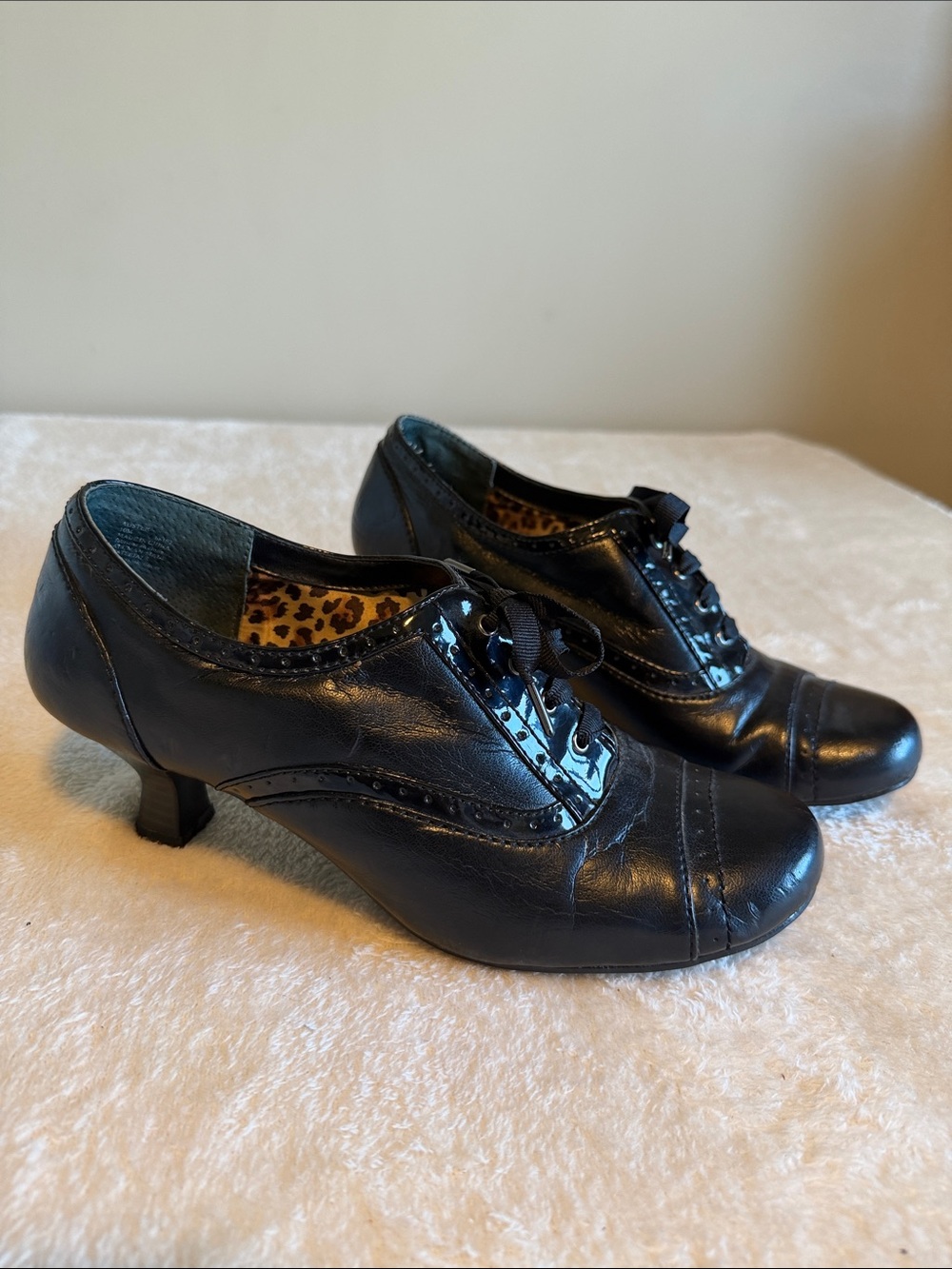 Mudd Y2K Vintage Black Lace Up Oxford Heels Leopard Lining Sz 10
